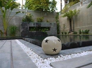 Arthur & Paul 4* Phnom Penh