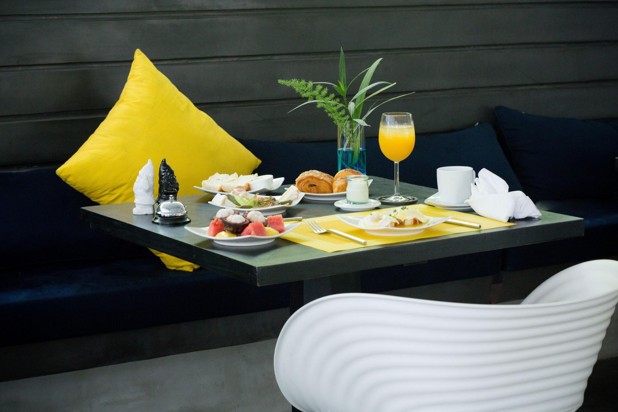 Arthur & Paul Bed & Breakfast 4*